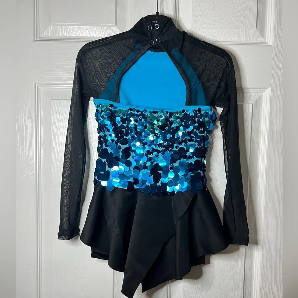 Kids cheer costume.